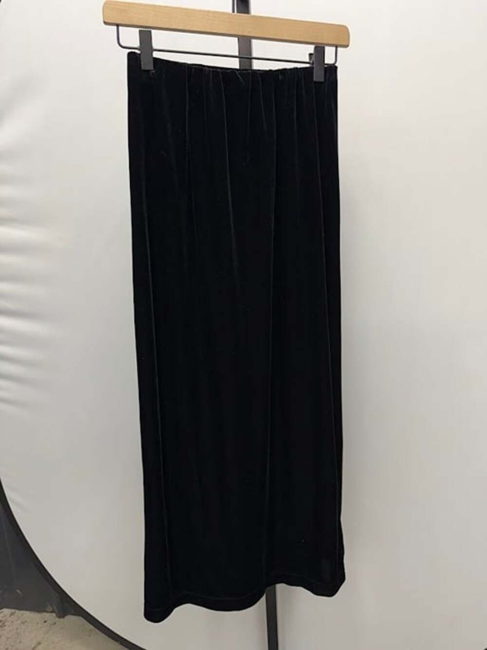 Dressbarn Vintage Black Velvet Maxi Skirt